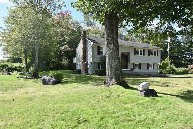 27 Ferncroft Rd, Tewksbury, MA 01876
