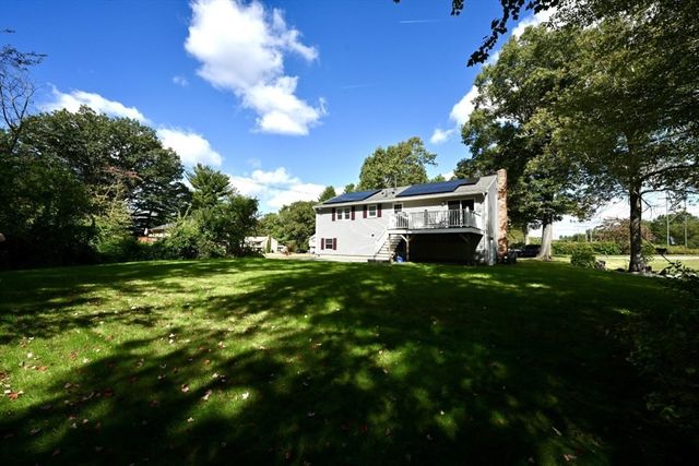 27 Ferncroft Rd, Tewksbury, MA 01876