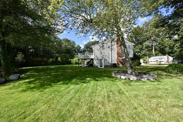 27 Ferncroft Rd, Tewksbury, MA 01876