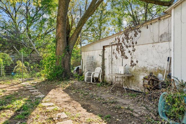 832 W Calhoun Street, Springfield, MO 65802