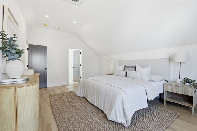 79 Moreland St 79, Somerville, MA 02145