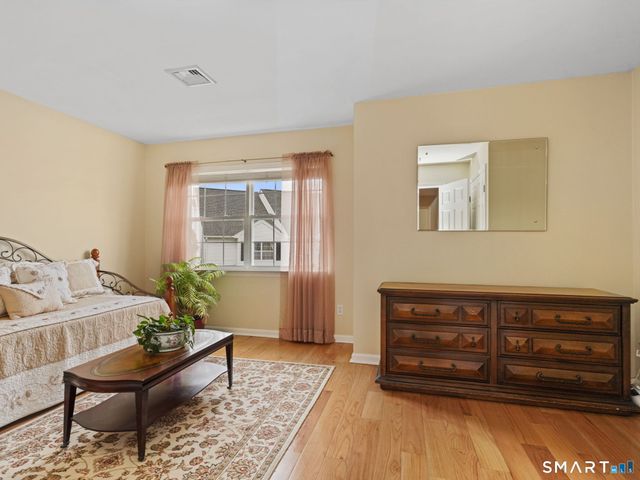 180 Turn Of River Road 13A, Stamford, CT 06905