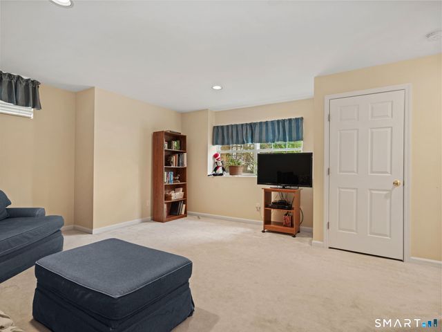 180 Turn Of River Road 13A, Stamford, CT 06905