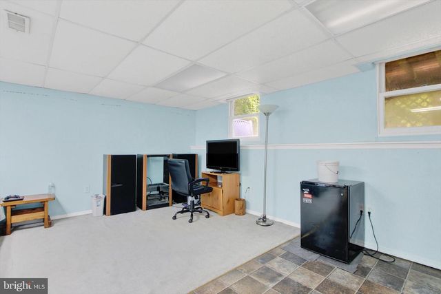 48 BREWSTER ST, Hanover, PA 17331