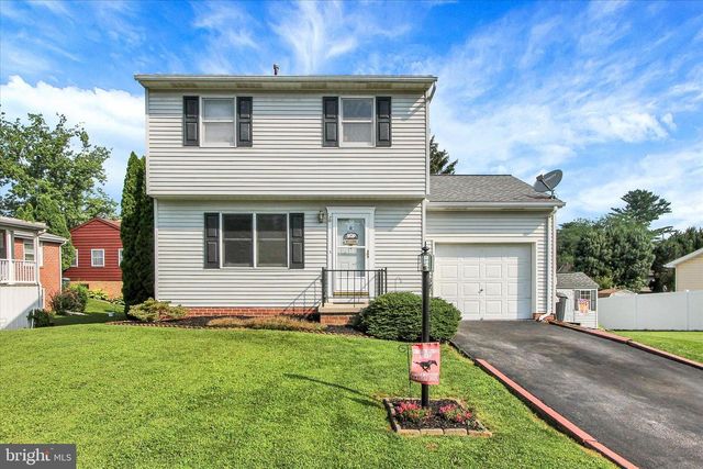 48 BREWSTER ST, Hanover, PA 17331