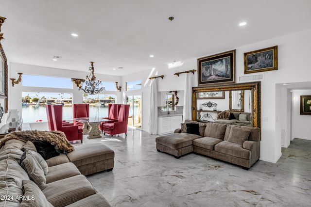 10601 W BAYSIDE Road, Sun City, AZ 85351