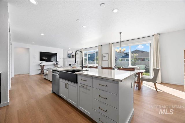 2195 Savoy Court, Middleton, ID 83644