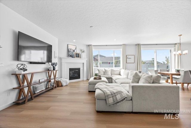 2195 Savoy Court, Middleton, ID 83644