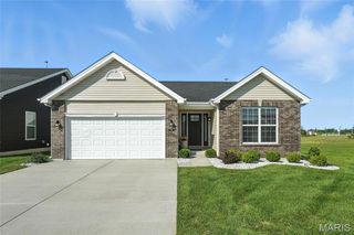 706 Palisades Drive, St Charles, MO 63301