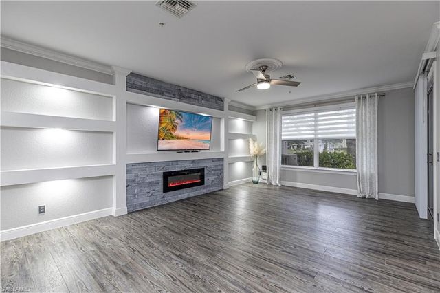 1330 Mariposa CIR # 103, Naples, FL 34105