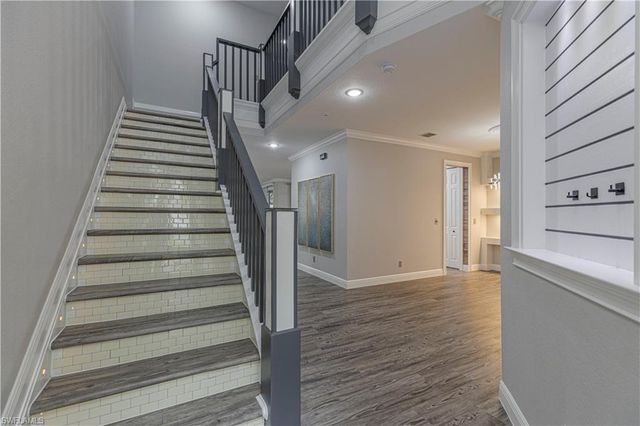 1330 Mariposa CIR # 103, Naples, FL 34105