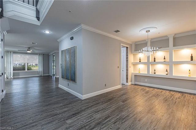 1330 Mariposa CIR # 103, Naples, FL 34105