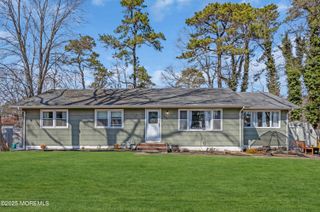 228 Elizabeth Avenue, Bayville, NJ 08721
