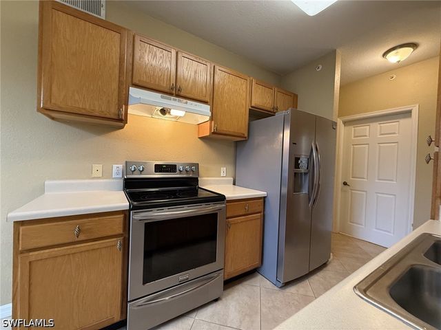 7945 Preserve CIR 523, Naples, FL 34119