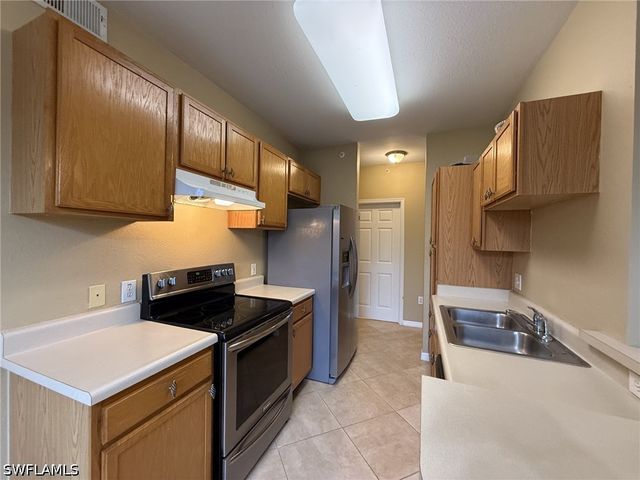 7945 Preserve CIR 523, Naples, FL 34119
