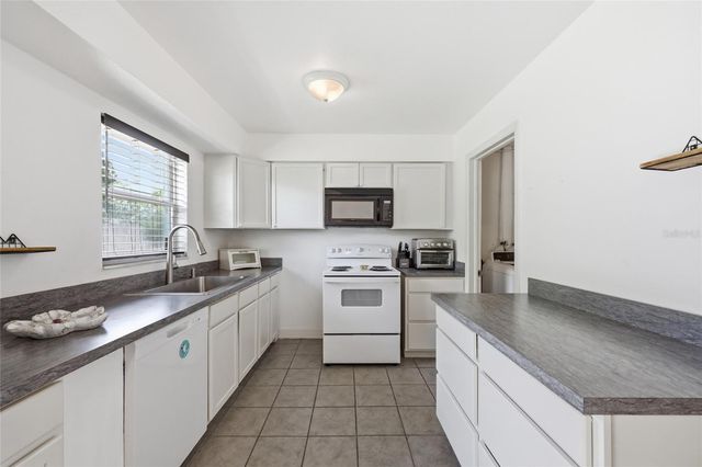 908 ROCK OAK DRIVE, Orlando, FL 32809