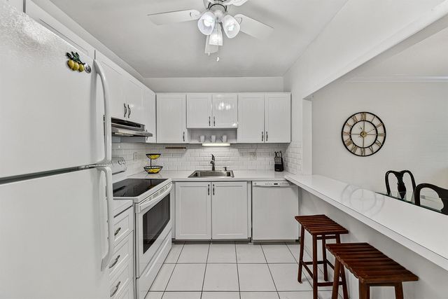 255 S CYPRESS Road 342, Pompano Beach, FL 33060