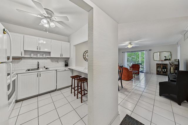 255 S CYPRESS Road 342, Pompano Beach, FL 33060