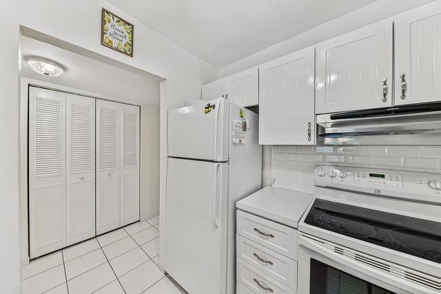 255 S CYPRESS Road 342, Pompano Beach, FL 33060