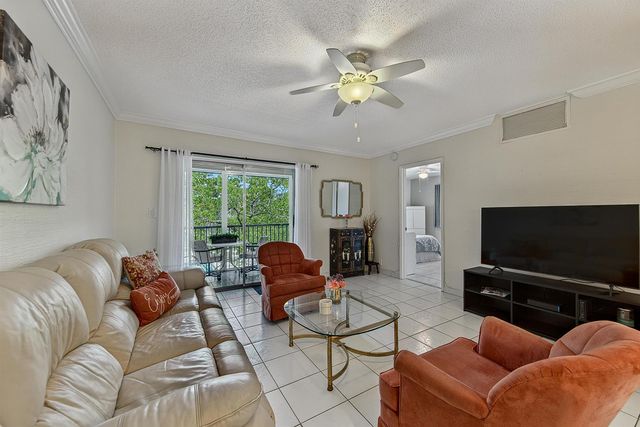 255 S CYPRESS Road 342, Pompano Beach, FL 33060