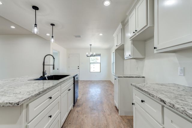 901 E Fordham Street, Lubbock, TX 79403