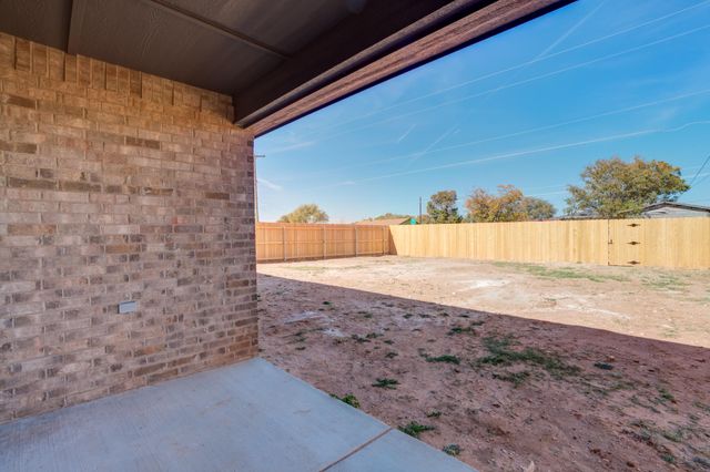 901 E Fordham Street, Lubbock, TX 79403