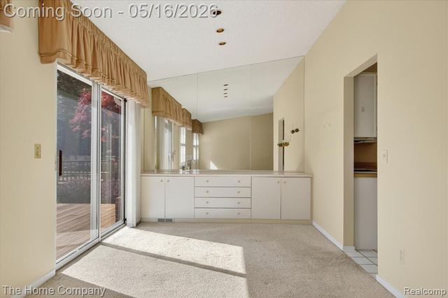 31170 Seneca Lane, Novi, MI 48377
