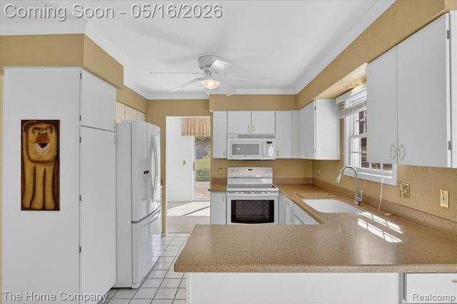 31170 Seneca Lane, Novi, MI 48377