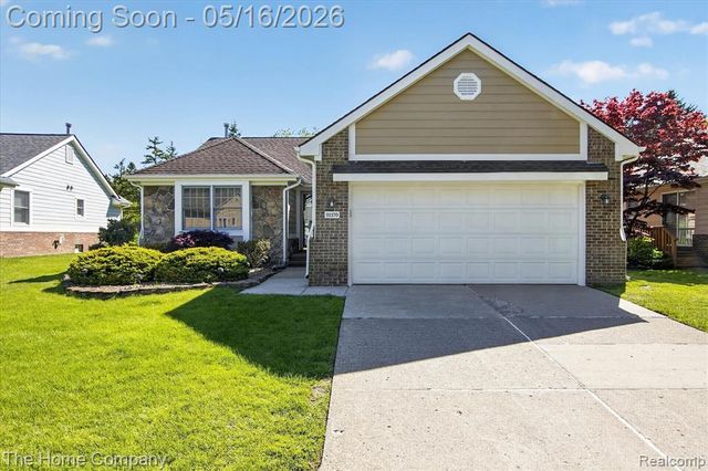 31170 Seneca Lane, Novi, MI 48377
