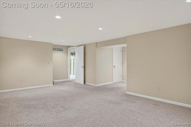 31170 Seneca Lane, Novi, MI 48377