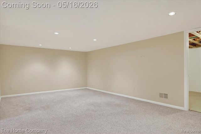 31170 Seneca Lane, Novi, MI 48377