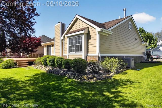 31170 Seneca Lane, Novi, MI 48377