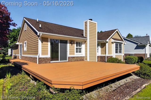 31170 Seneca Lane, Novi, MI 48377