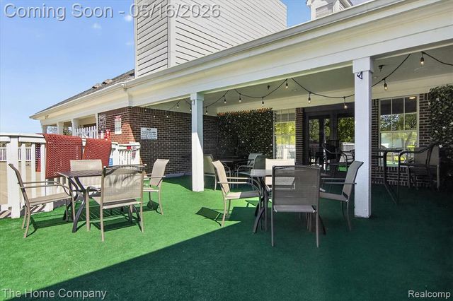 31170 Seneca Lane, Novi, MI 48377