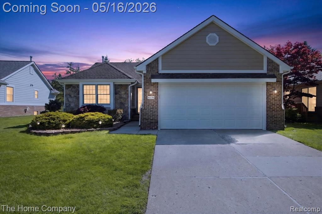 31170 Seneca Lane, Novi, MI 48377