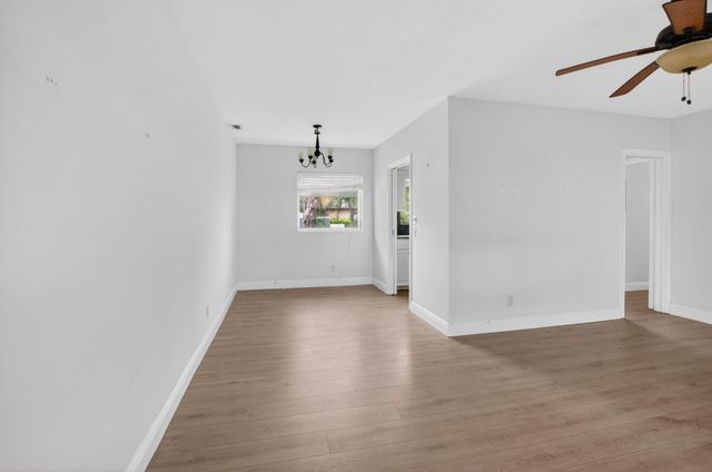 426 NE 7th Avenue 2B, Delray Beach, FL 33483