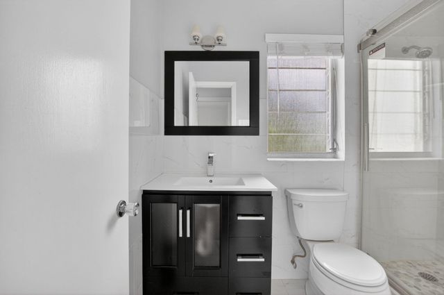 426 NE 7th Avenue 2B, Delray Beach, FL 33483