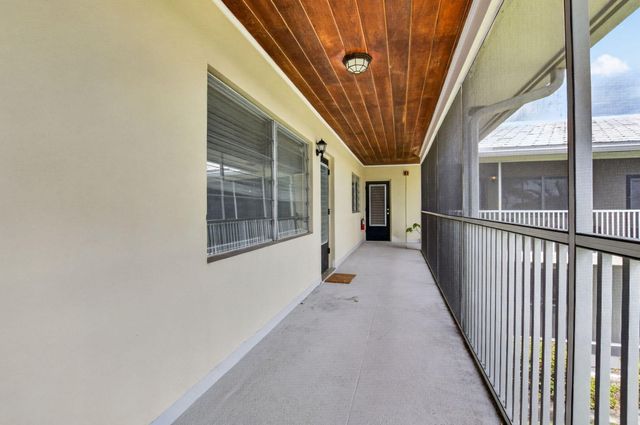 426 NE 7th Avenue 2B, Delray Beach, FL 33483