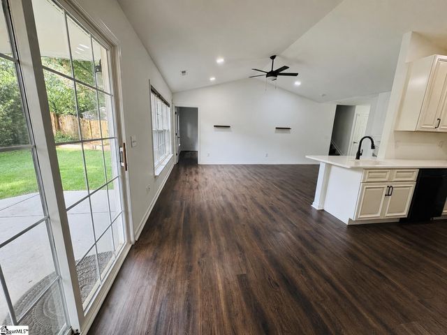 106 Stockbridge Drive, Greer, SC 29650