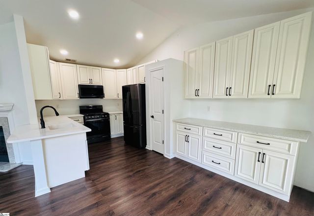 106 Stockbridge Drive, Greer, SC 29650