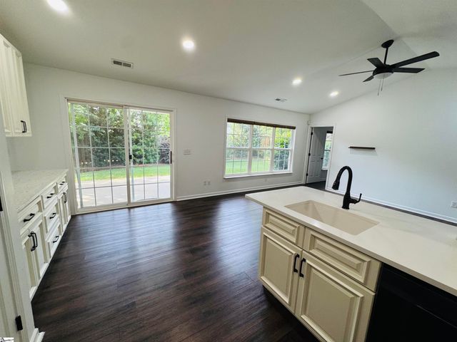106 Stockbridge Drive, Greer, SC 29650
