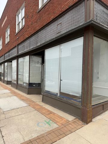 82-84 S Broadway, Aurora, IL 60505