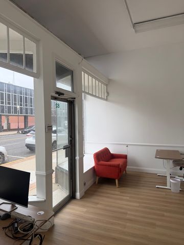 82-84 S Broadway, Aurora, IL 60505