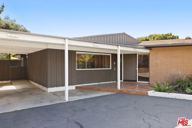 590 N Tigertail Road, Los Angeles, CA 90049