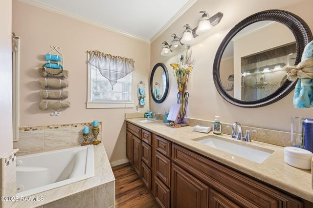 2001 Segura Road, New Iberia, LA 70560