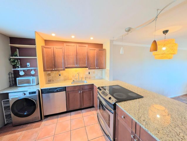 5700 NW 2nd Avenue 509, Boca Raton, FL 33487