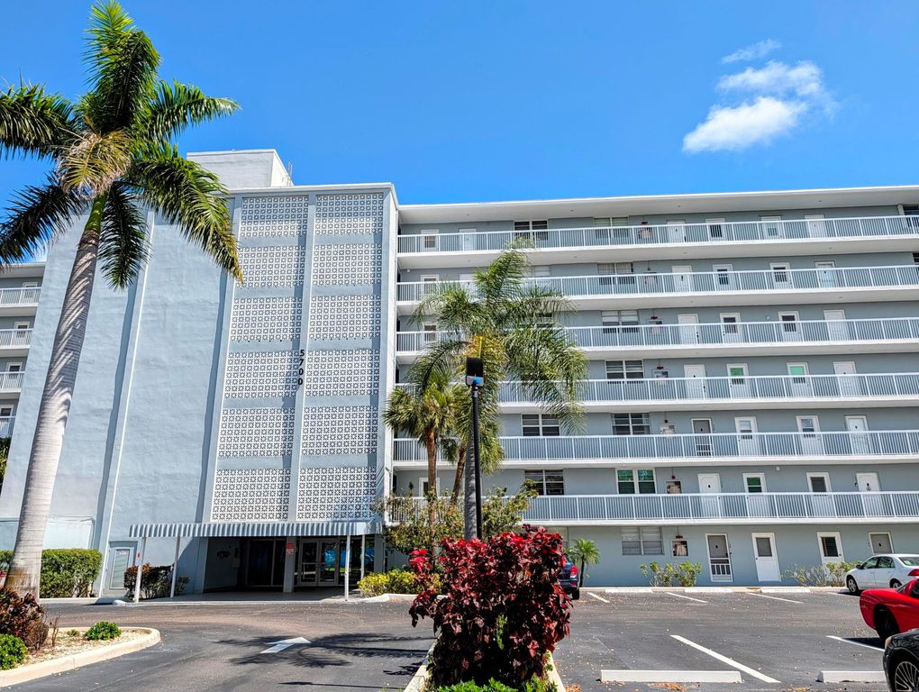 5700 NW 2nd Avenue 509, Boca Raton, FL 33487