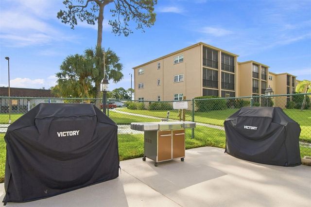 1370 HEATHER RIDGE BOULEVARD 104, Dunedin, FL 34698