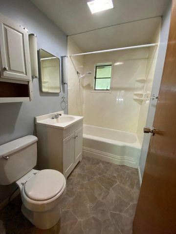 101 Hickory Street, Houston, MO 65483