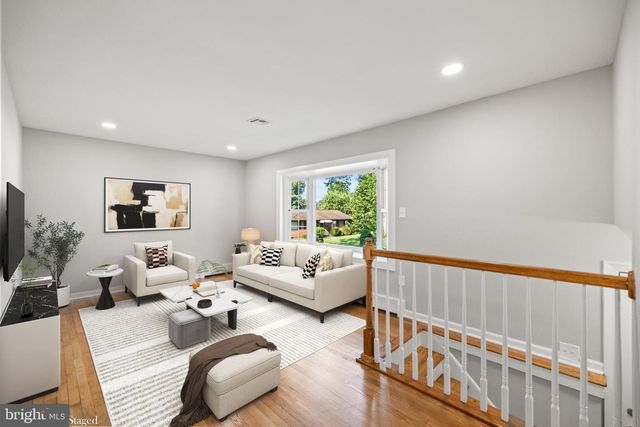 3811 FORESTDALE AVE, Woodbridge, VA 22193